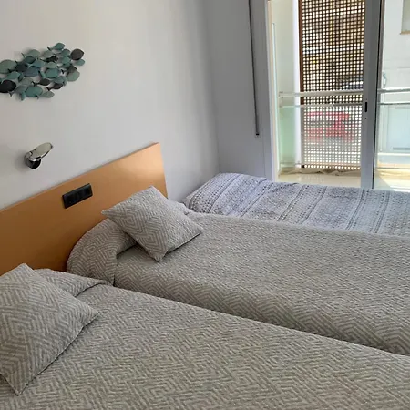 Solimar 10 Solo Familias Con Parking Y Piscina 살루