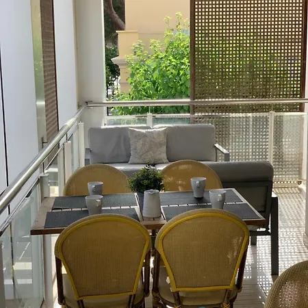Solimar 10 Solo Familias Con Parking Y Piscina * Salou